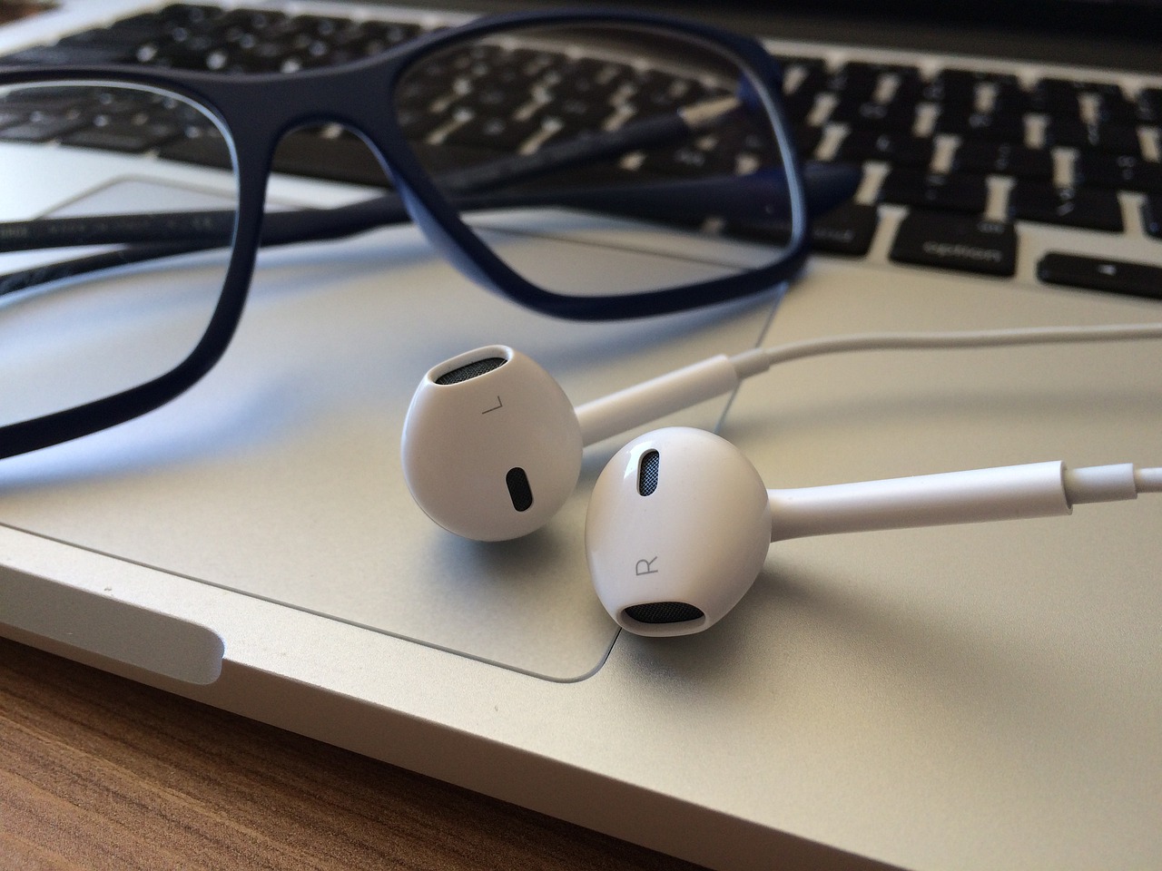 5 Podcasts para aprender fuera de clases de inglés en Houston Texas