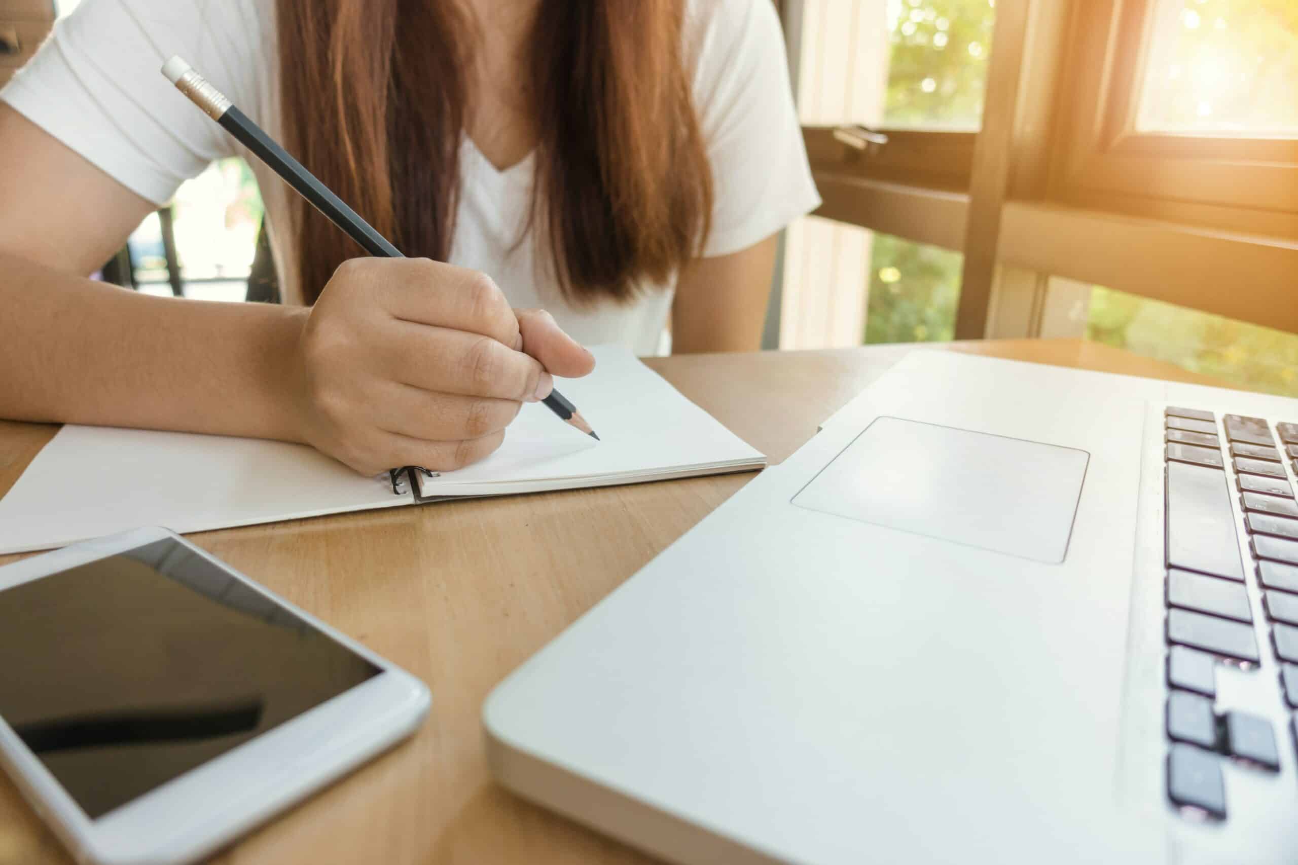 Estrategias de redacción para aprender inglés rápido y fácil en Texas